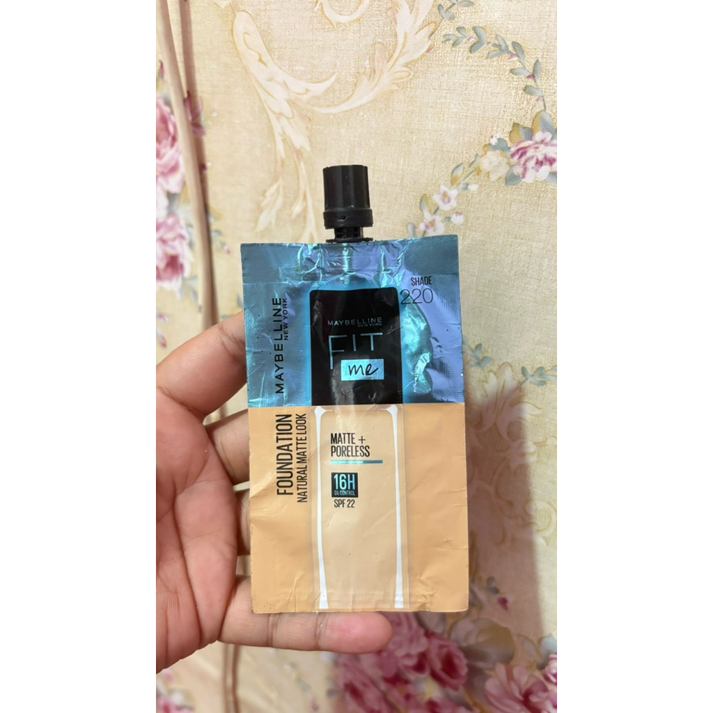 foundation sachet maybelline shade 220/120/228 random exp 2027