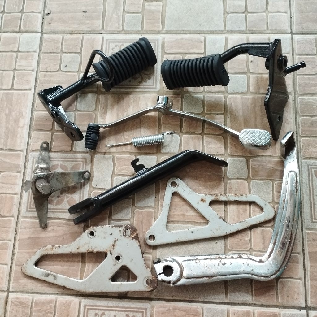 STEP DEPAN SATRIA 2TAK  HIU/LUMBA DOUBLEDISK