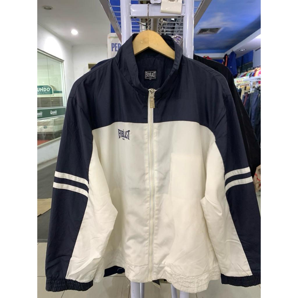 Jaket outdoor everlast