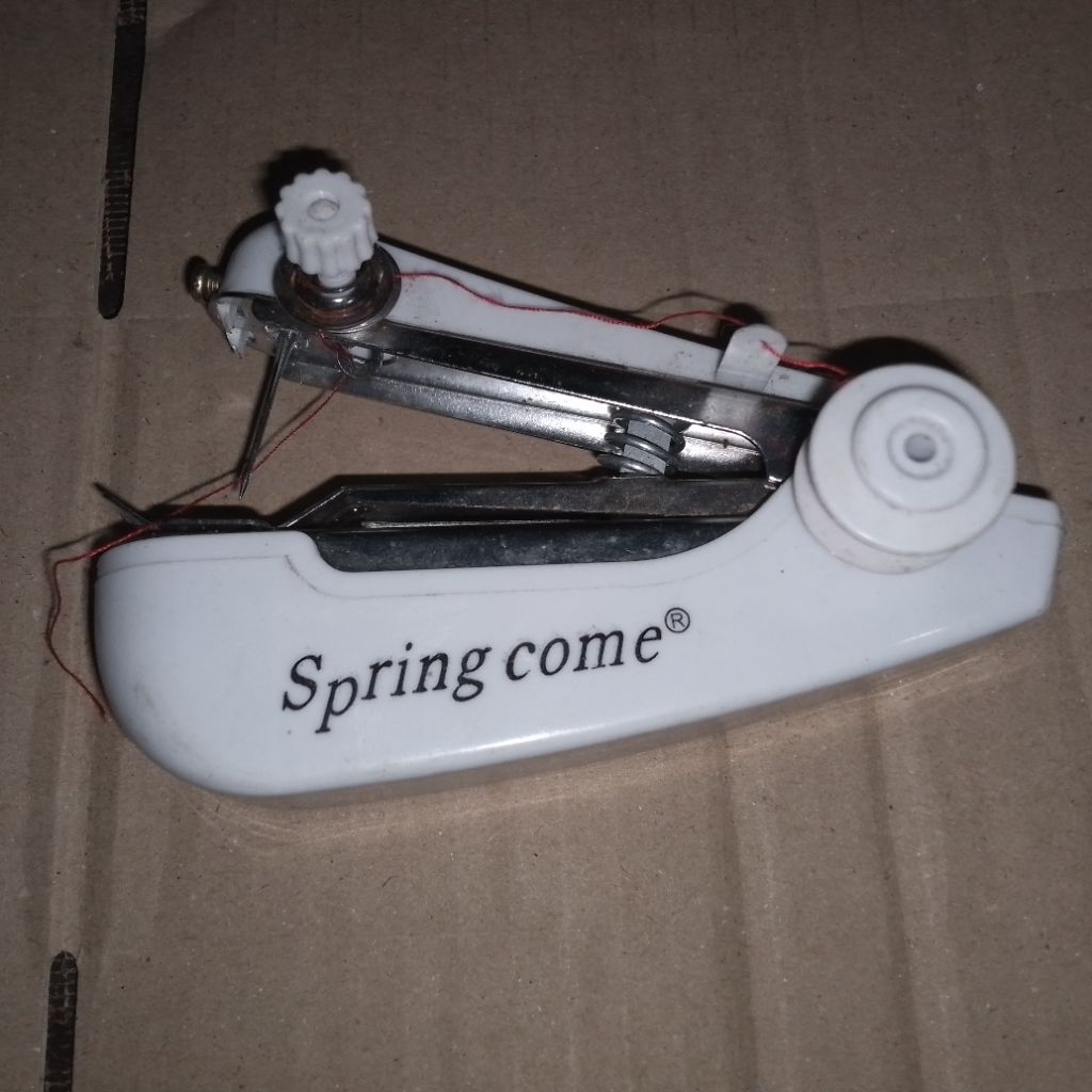 Mesin Jahit Mini Portable / Steples Mesin Jahit Tangan Manual / Spring Come (Bekas)