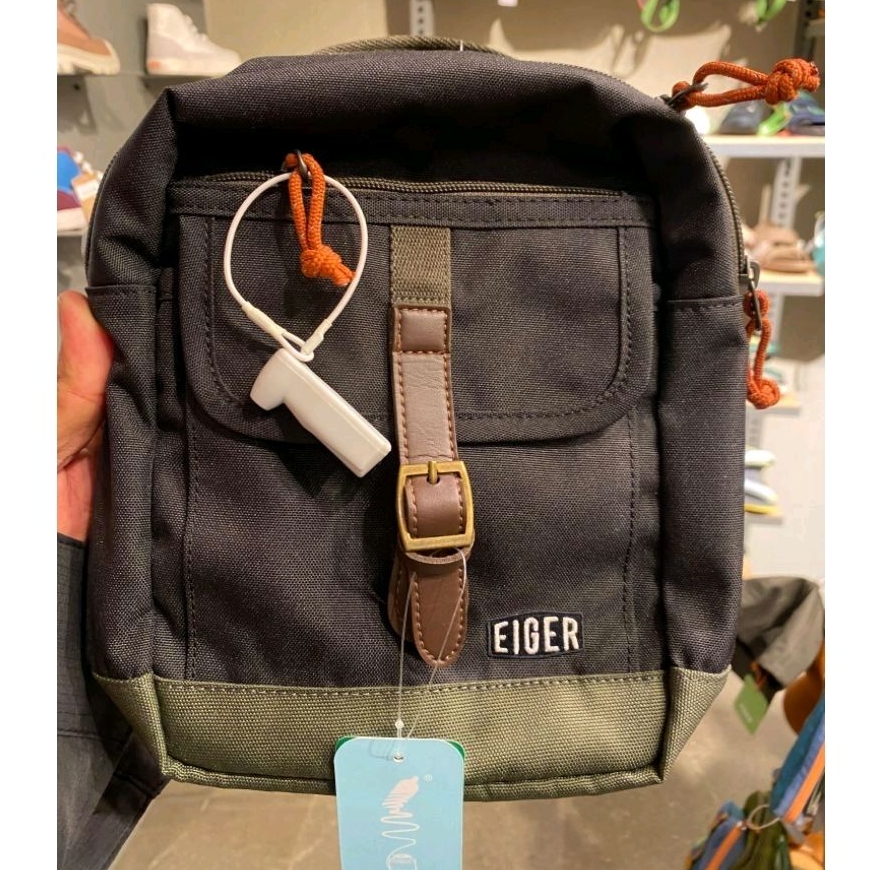 EIGER Tas Selempang Original Voyager Travel Pouch.