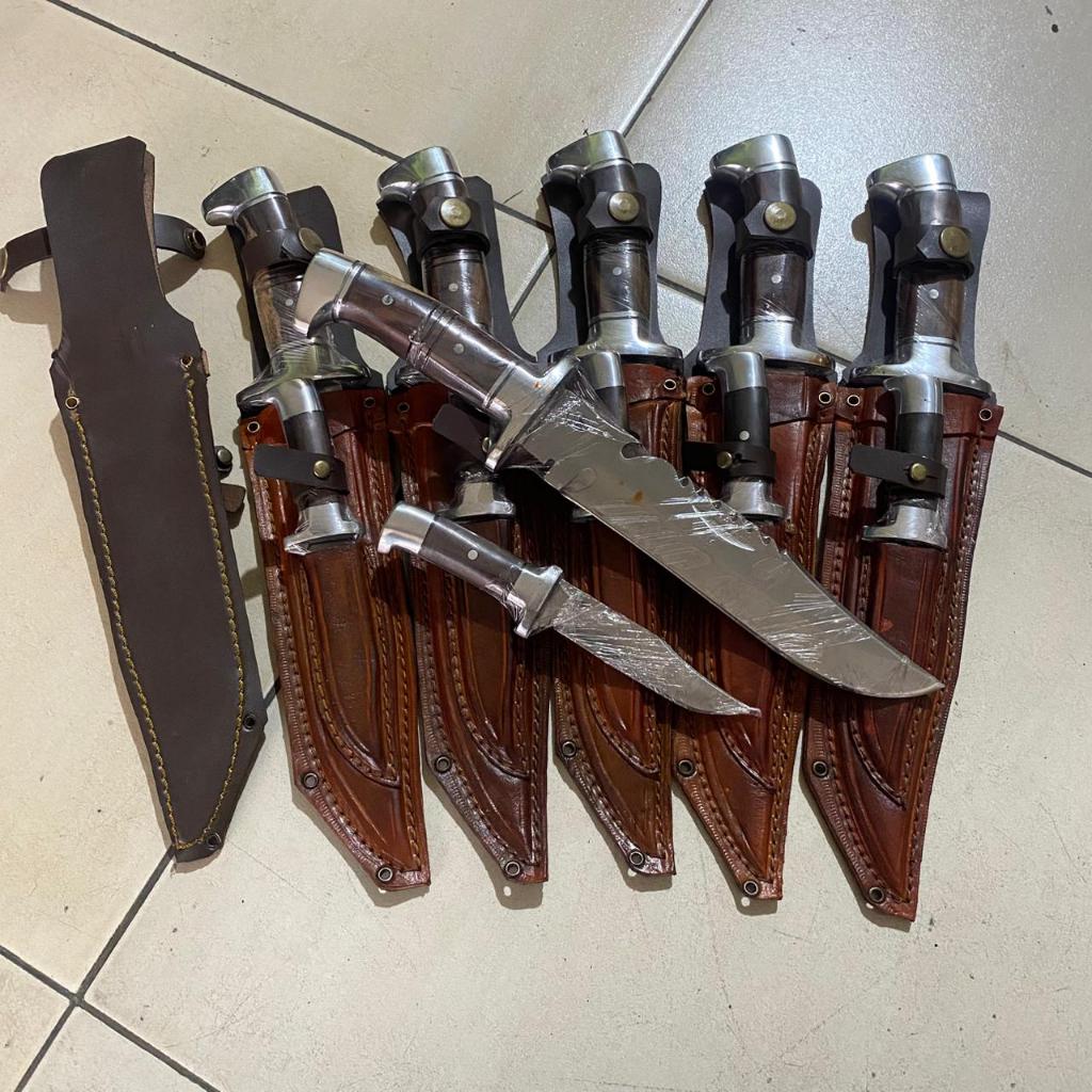 Pisau hunting baja Rambo 1 set Sarung kulit siap pakai