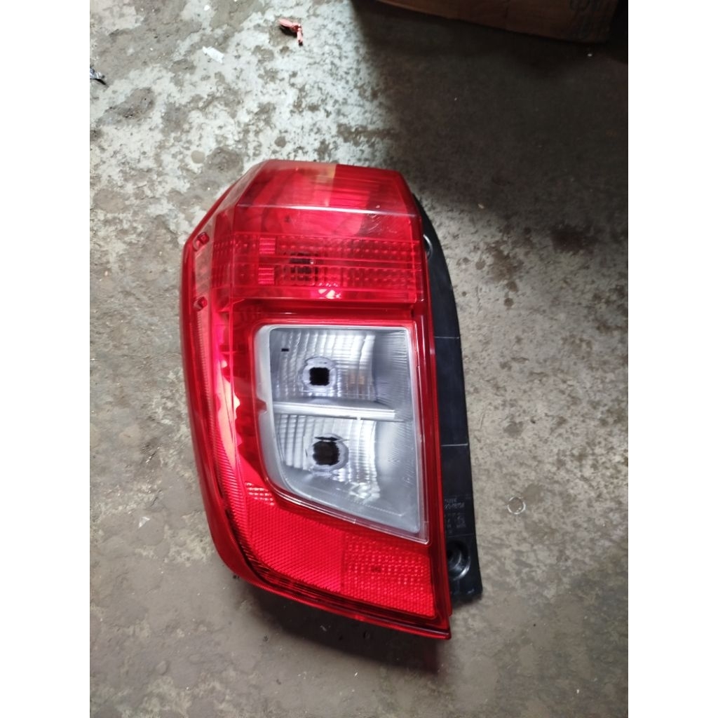 LAMPU BELAKANG SIGRA/CALYA ORIGINAL, STOPLAMP SIGRA/CALYA ORIGINAL,LAMPU REM CALYA/SIGRA ORIGINAL