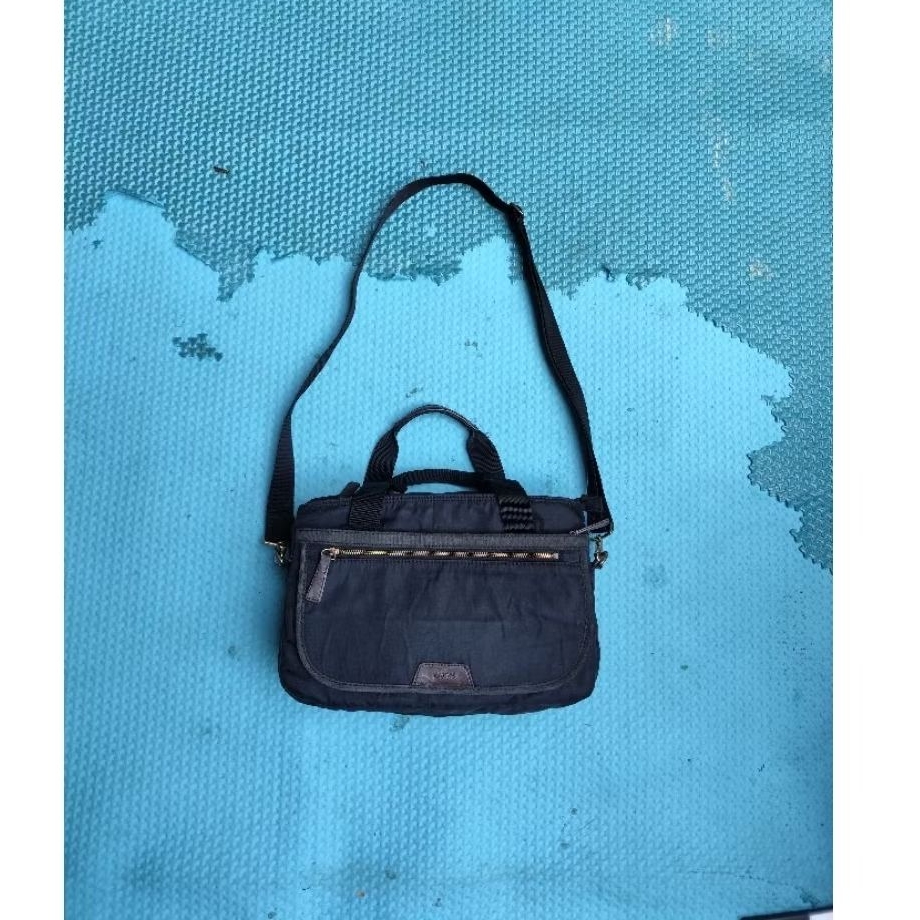 Slingbag/Tas Harian Daily/Tas Hp Hape/Tas Pria Wanita Second ORI BRAND ASICS