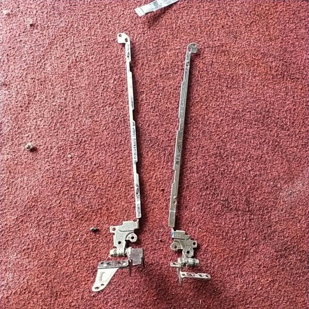 Engsel Lenovo thinkpad X131E