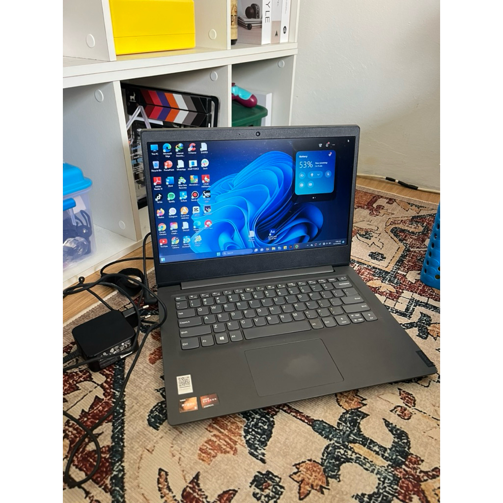 Lenovo V14-ADA Ryzen 3