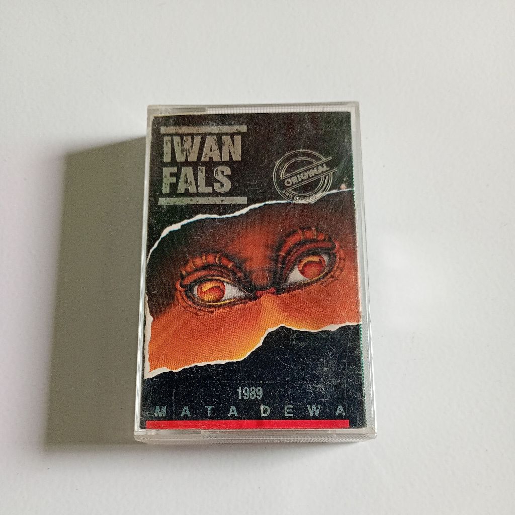 kaset Iwan fals mata dewa