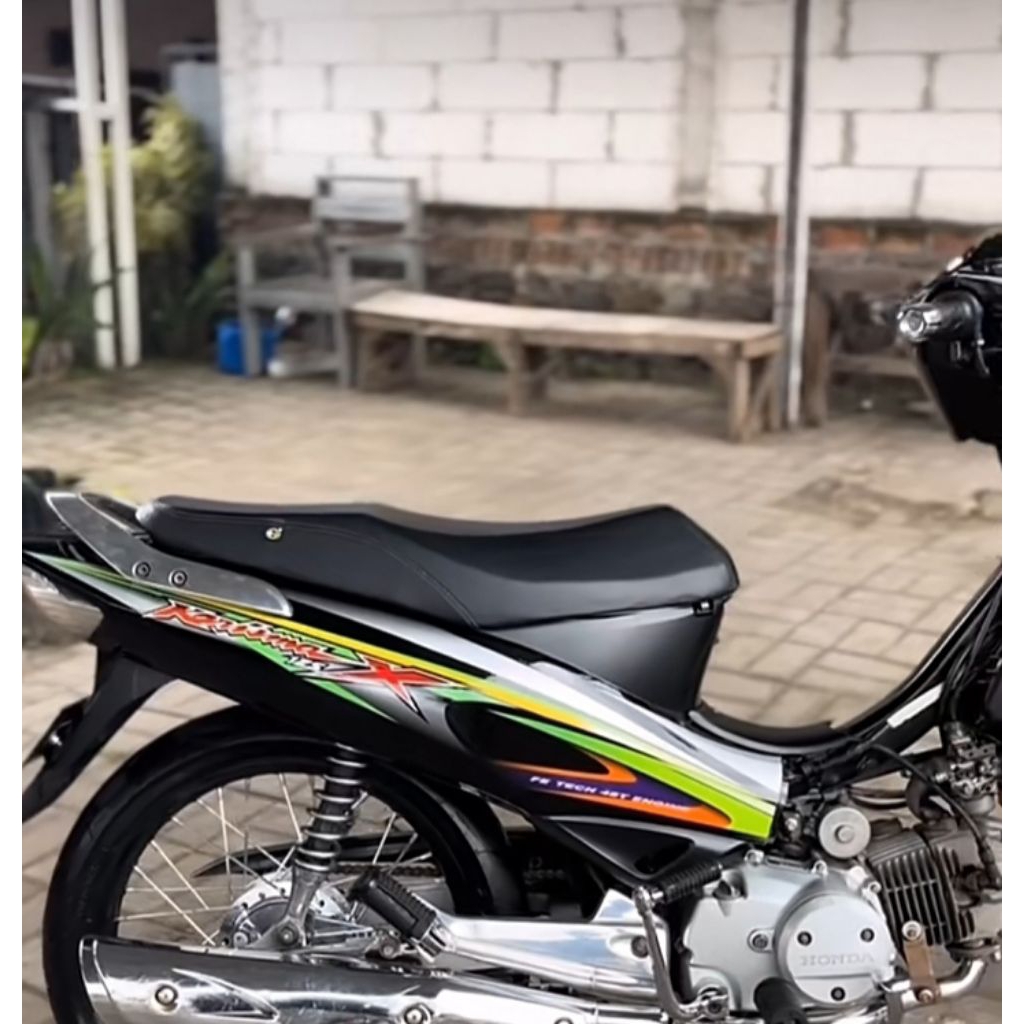 Jok Karisma X 125 model dua tingkat mbtech seset paha _ jok karisma X 125