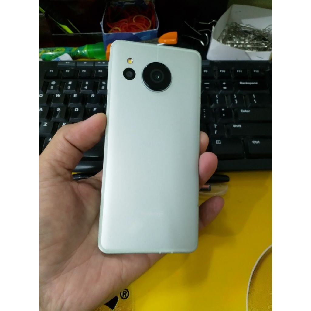 Sharp Aquos Sense8 ram 8/256