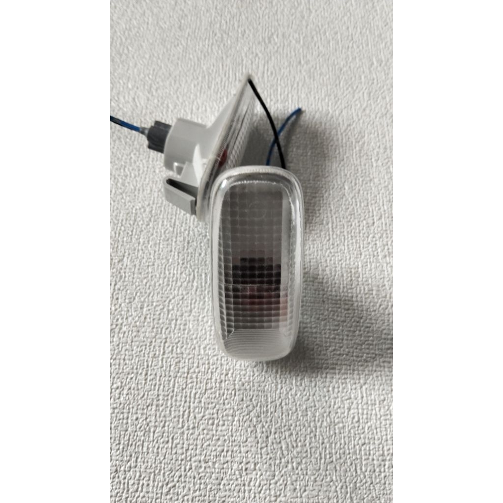 Lampu sen sein fender Terios rush samping body fendor