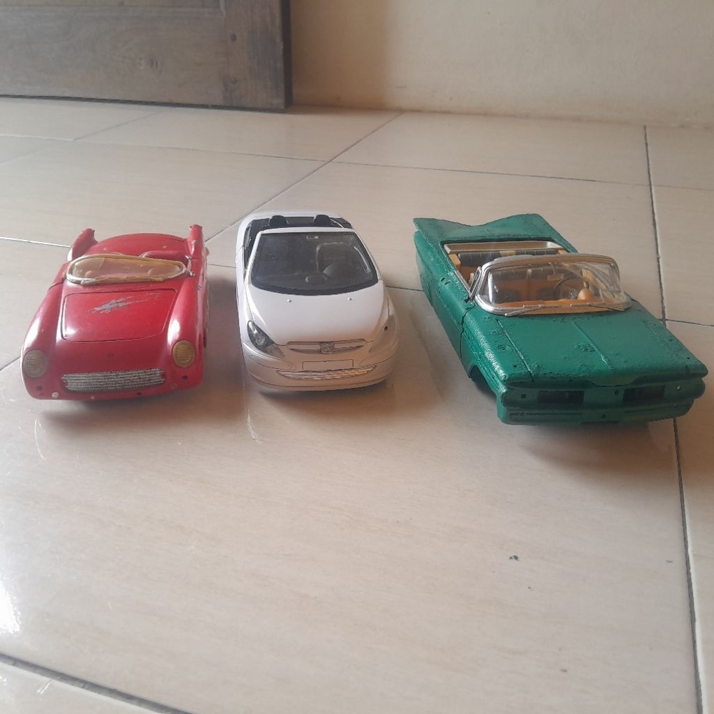 Diecast Miniatur Mobilan 1:18 Paket Junk