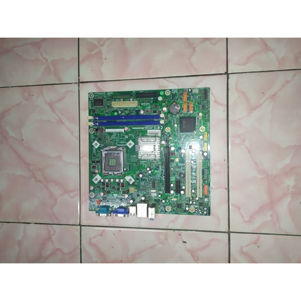 maderbord pc lenovo seri soket lga 775