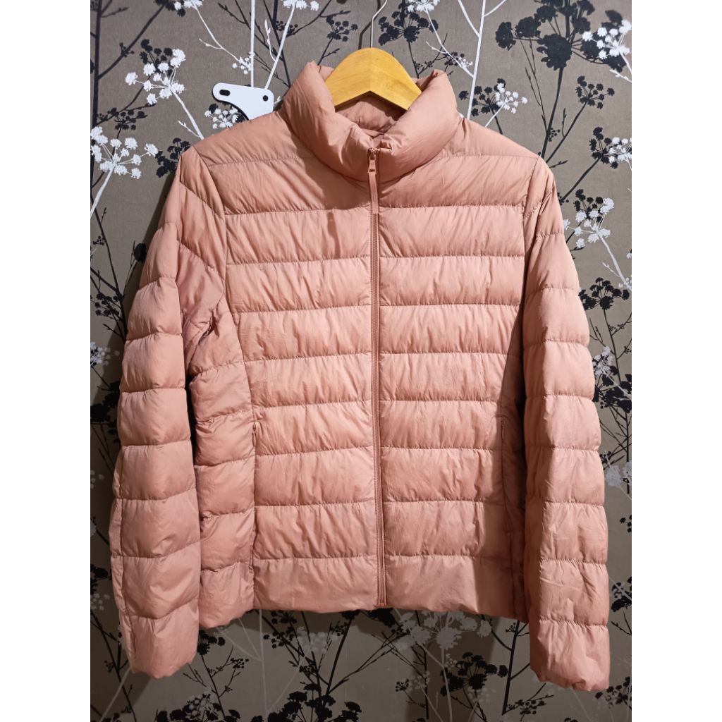 JAKET BULANG ULTRALIGHT UNIQLO