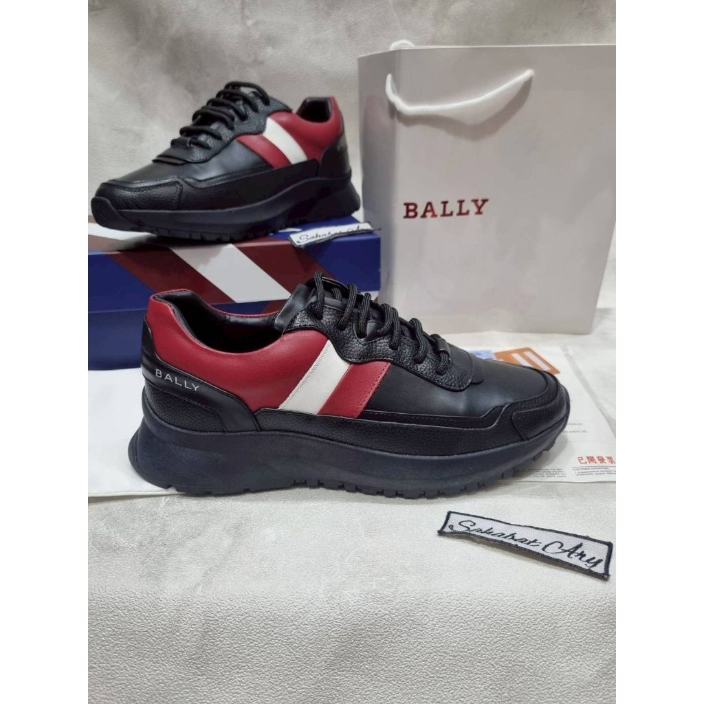 Sepatu Sneaker Bally