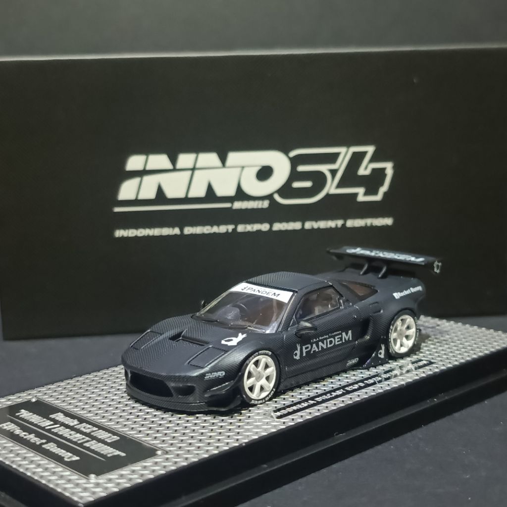 INNO64 HONDA NSX (NA1) PANDEM / ROCKET BUNNY IDE XII 2025