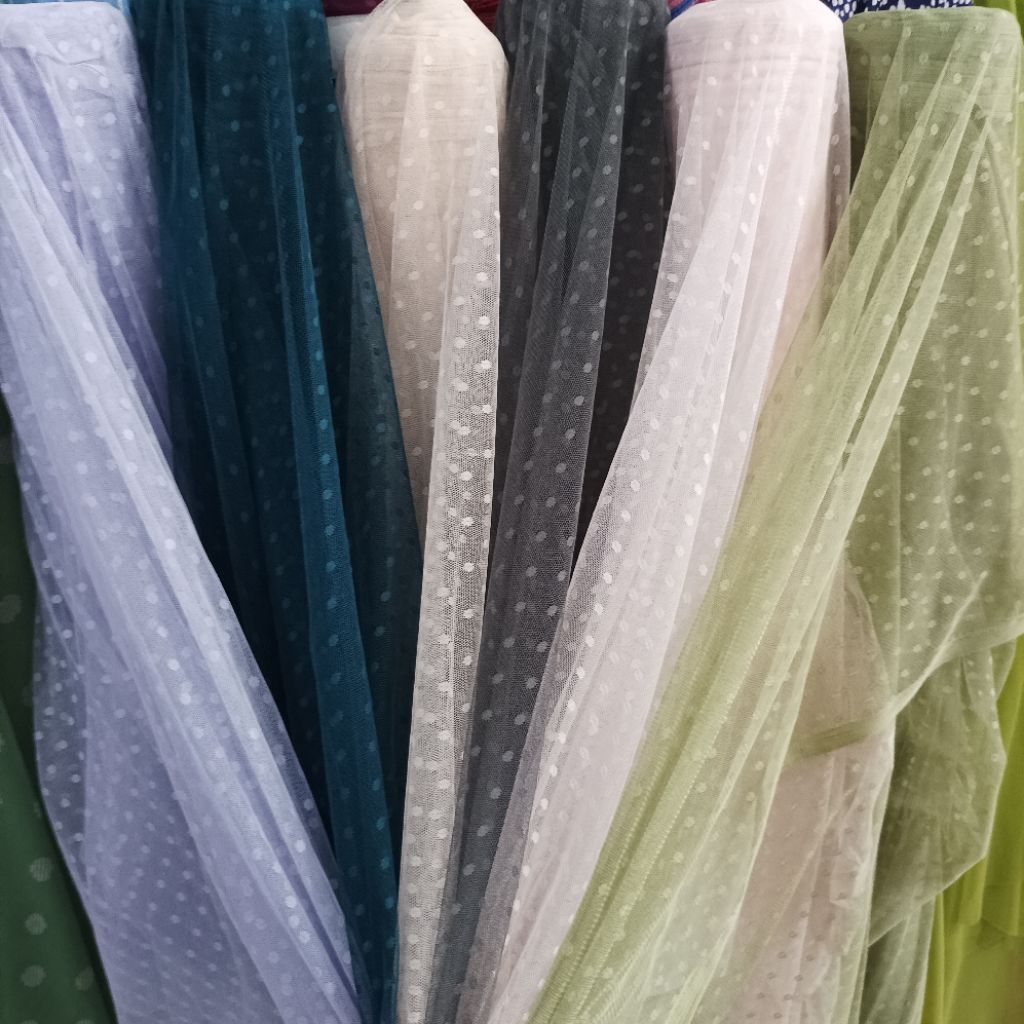 Kain Bahan Tile Bintik Tulle Dot Korea Premium | Bahan Brokat Kebaya, Rok Tutu, Gaun Pengantin (Harg