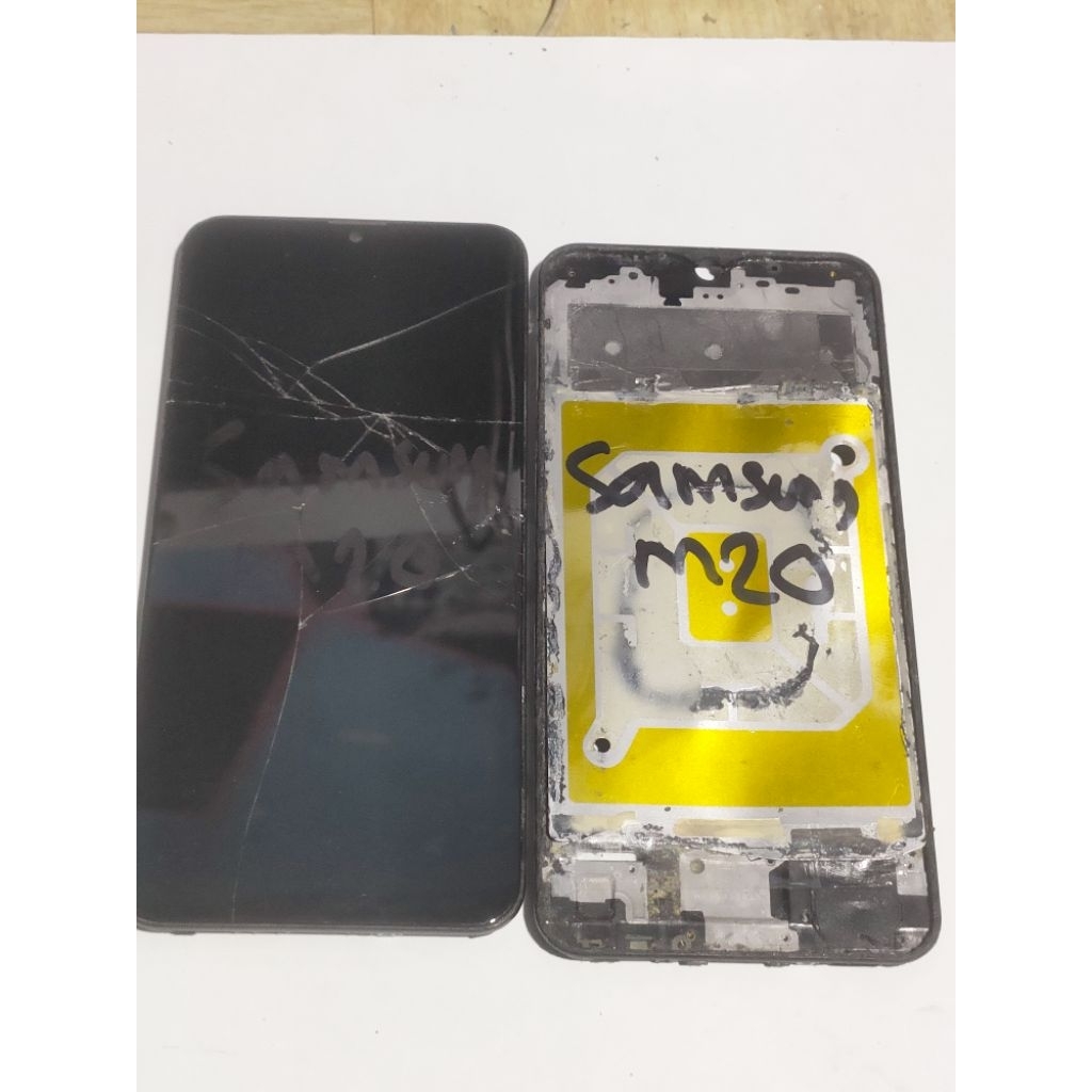 frame tatakan lcd Samsung m20 original copotan