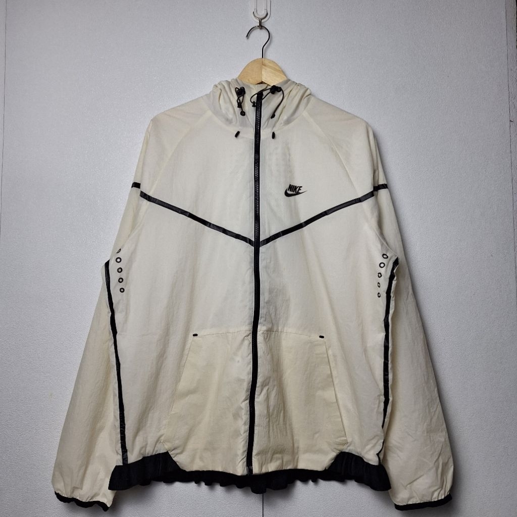 Nike Tech Windrunner Jacket