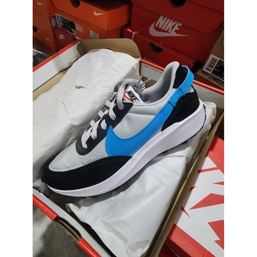 nike waffle likeneww