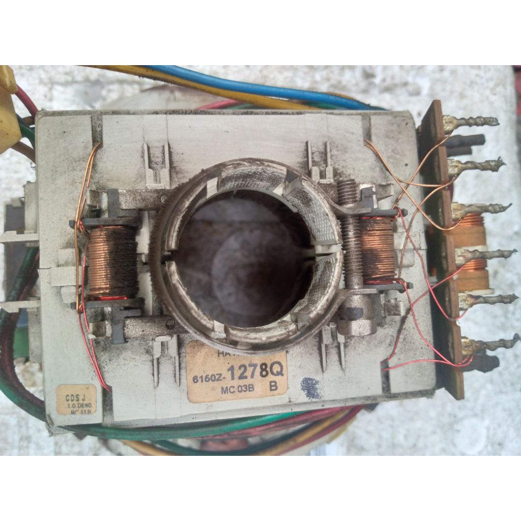 Yoke, konde TV tabung flat 29inc merk sharp, normal.