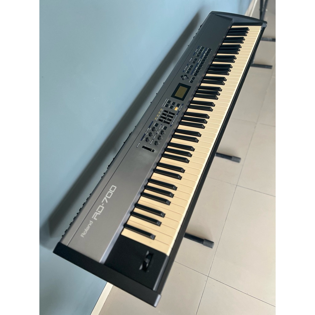 Roland RD700 Made in Japan RD-700