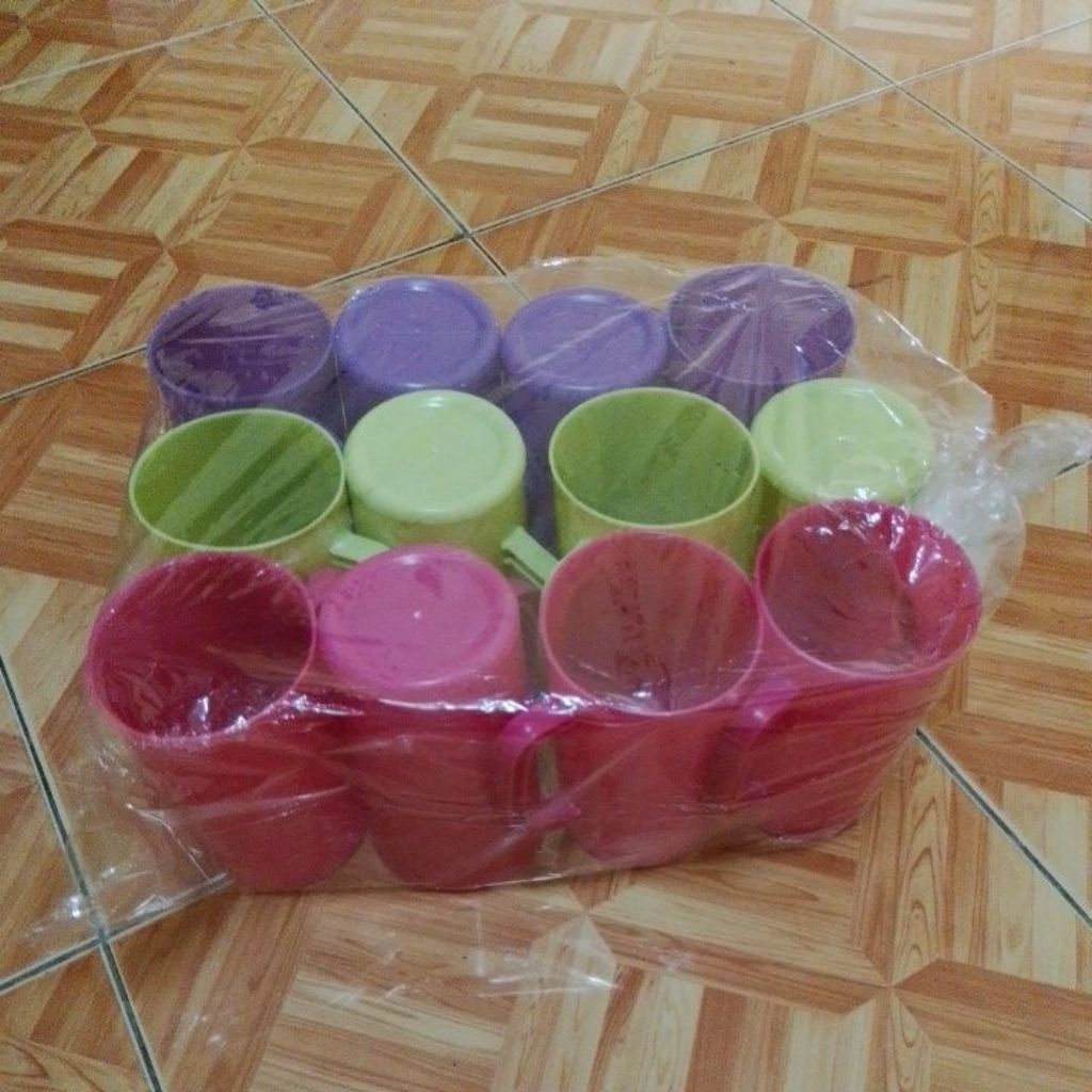 ( 12 biji ) gelas plastik jumbo dengan gagang cocok untuk jualan es jumbo