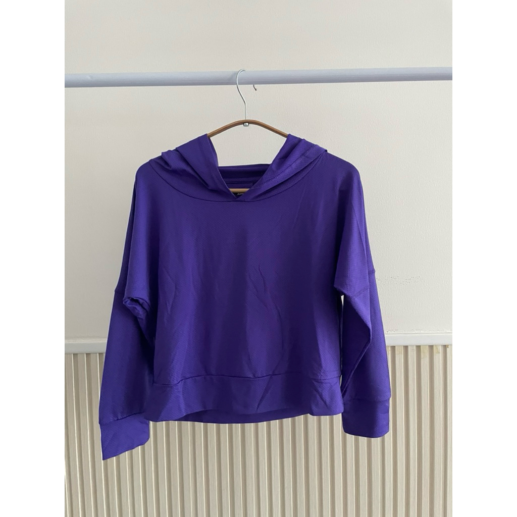 Preloved by Salinaa - RUNNING LITTLE BUFFALO ACTIVEWEAR SPORTS WANITA LENGAN PANJANG JAKET UNGU