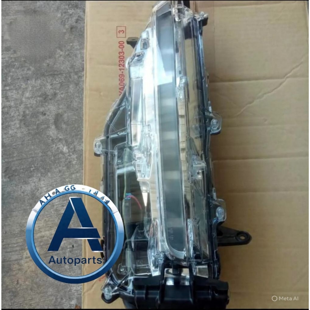 lampu drl toyota fortuner vrz 2021 up original