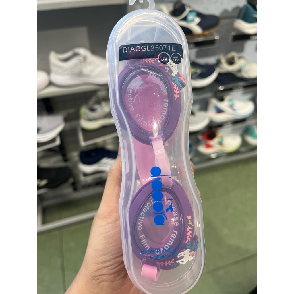 kacamata renang anak diadora