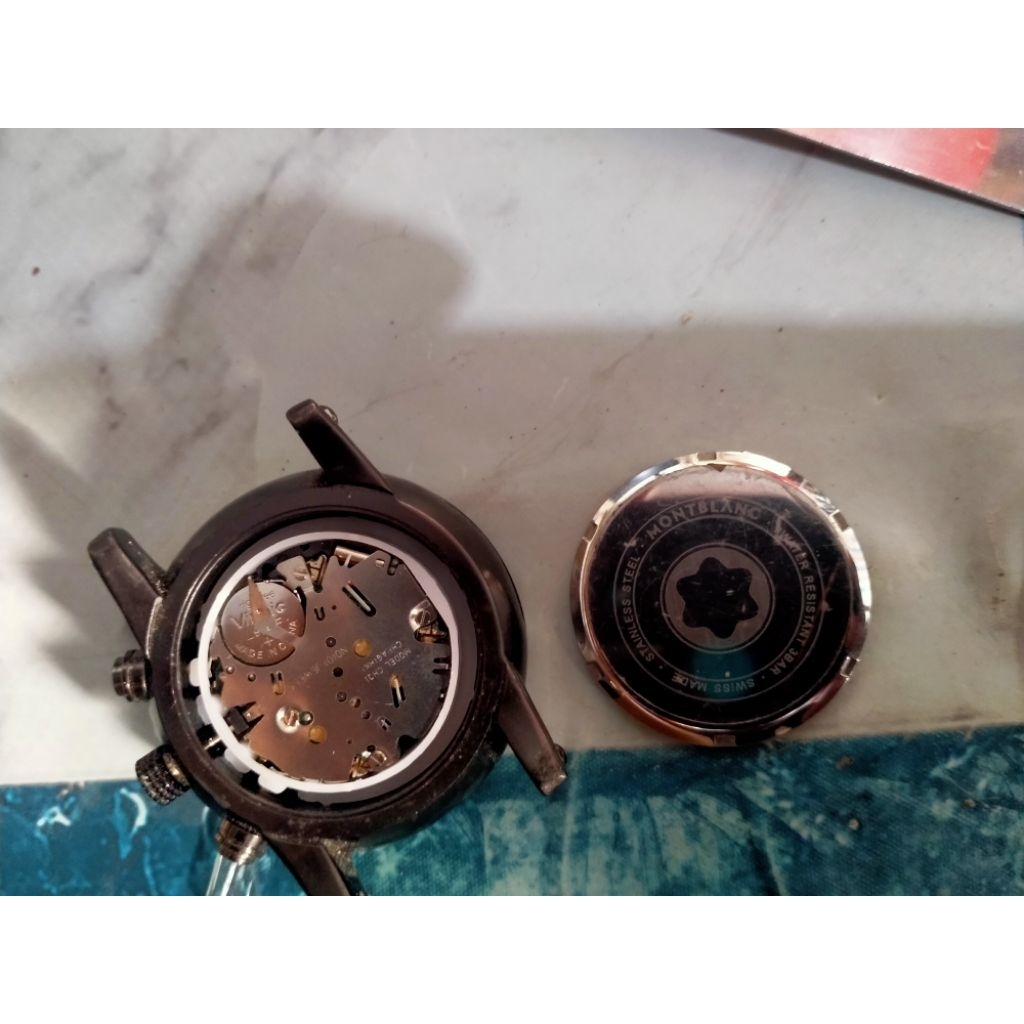 jam tangan Montblanc chrono aktif