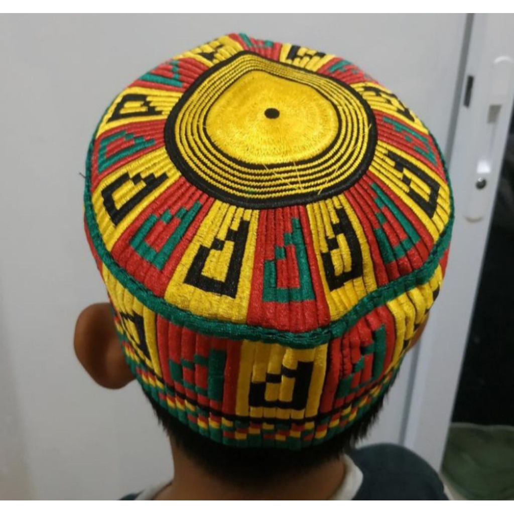 Peci Bugis Aceh / Kopiah Meuketop premiumKelebihan Produk Peci yang kami jual Adalah : 
Produk Di Ja