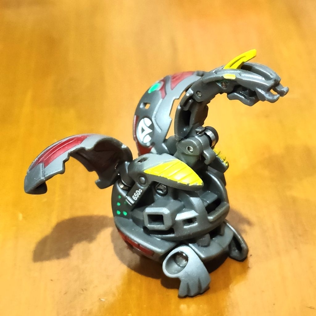 Figur Bakugan Pyrus Maxus Cyborg Helios Rare – Mini Figure Original Color 6 cm Like New