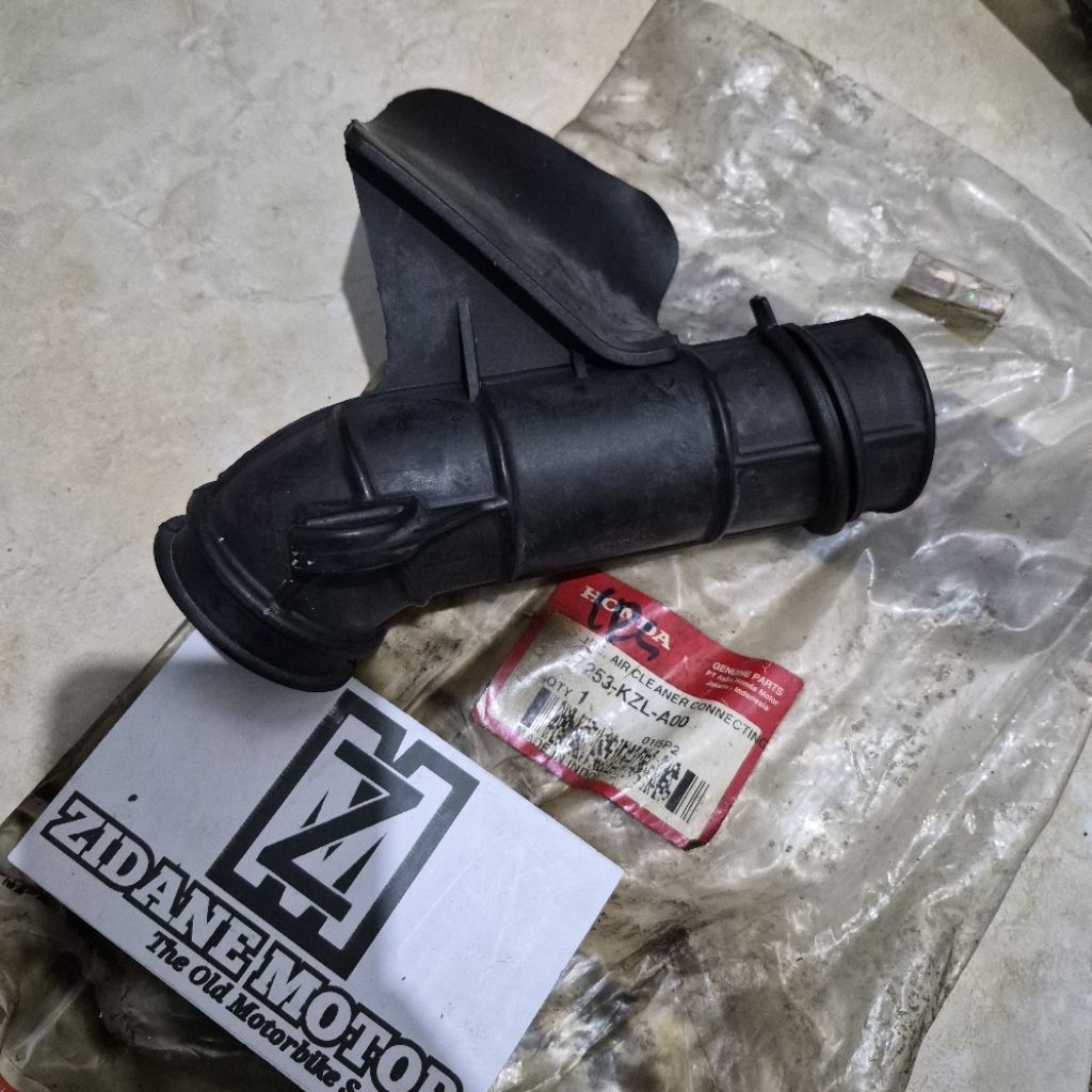 karet selang tabung saringan filter udara honda spacy karbu original AHM 17253-KZL-A00
