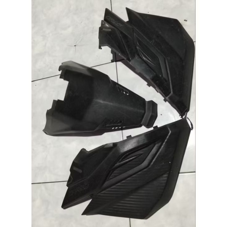 Cover sambungan body samping vario led old, cover body side Honda vario led old , vario 125 / 150 le