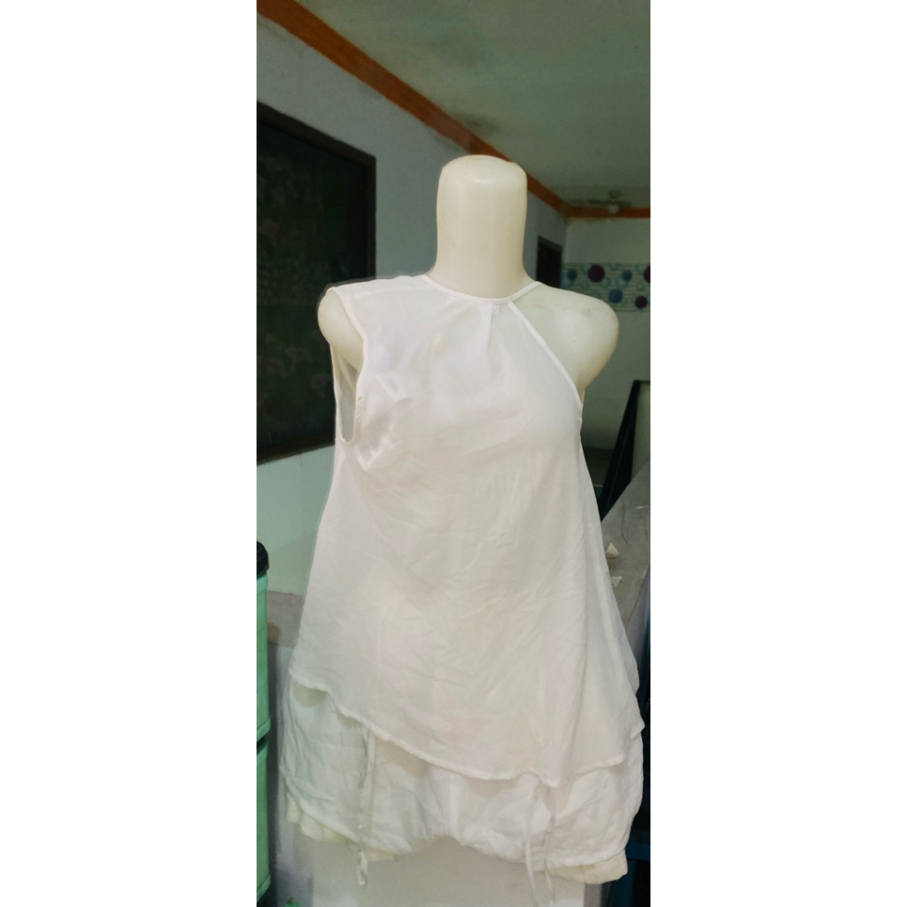 jumpsuit celana pendek putih korea