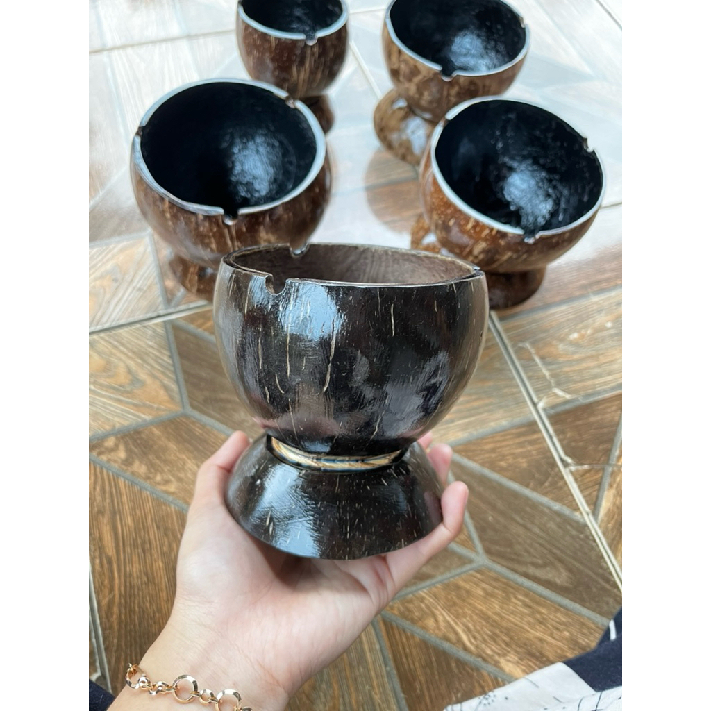 Asbak batok kelapa unik alami