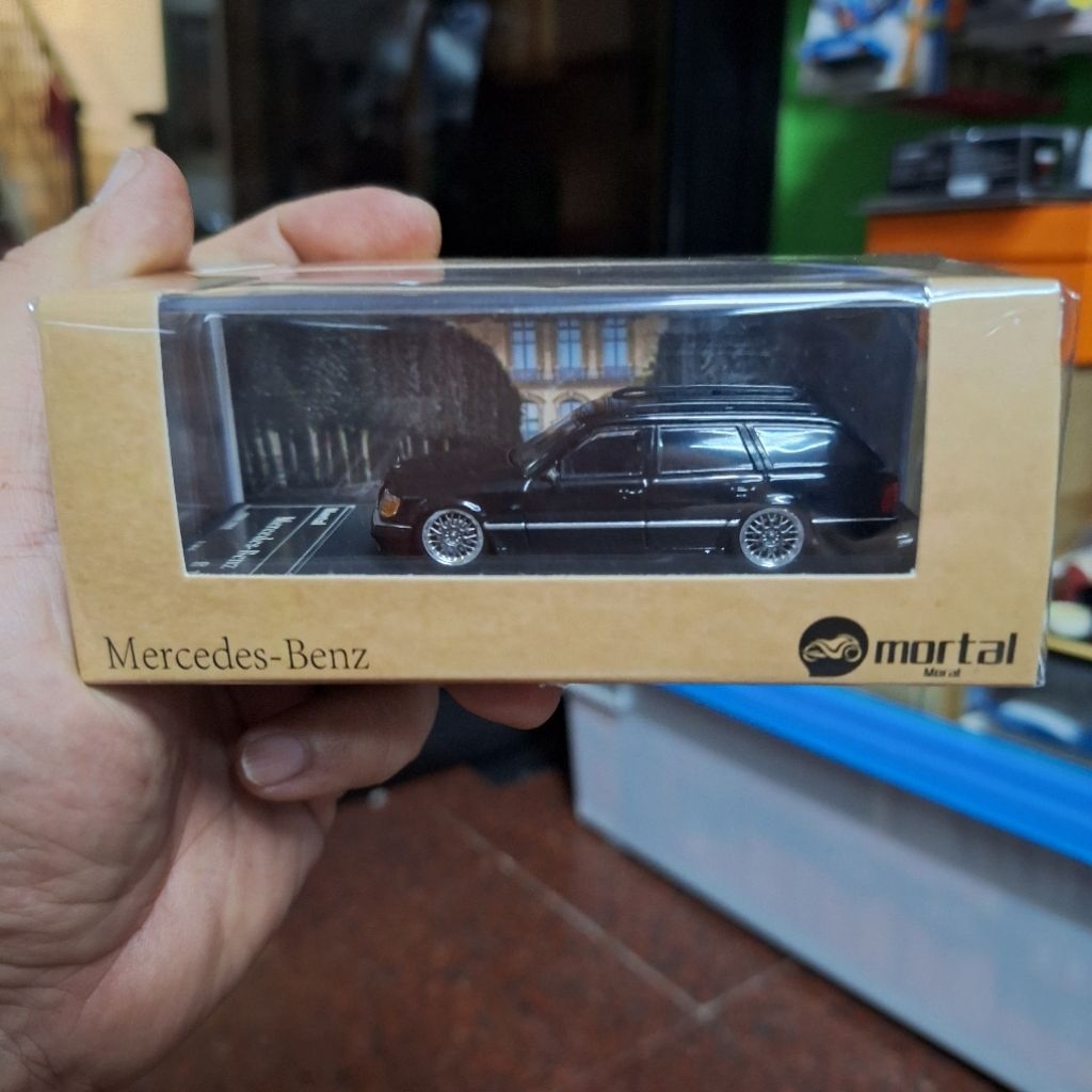 Mortal Diecast Skala 64 Mercedes Benz Wagon Black ( Nomer 033)