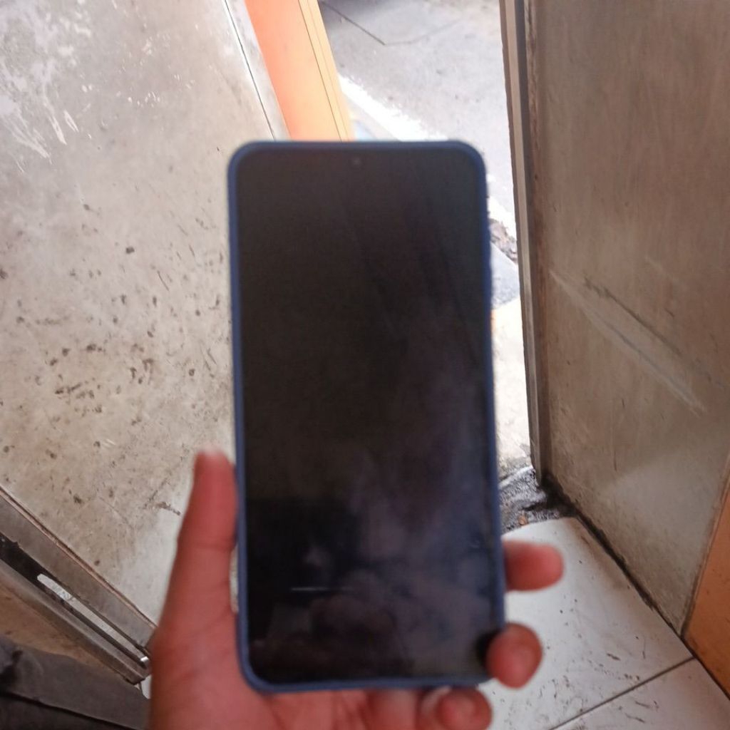 handphone samsung a17 second