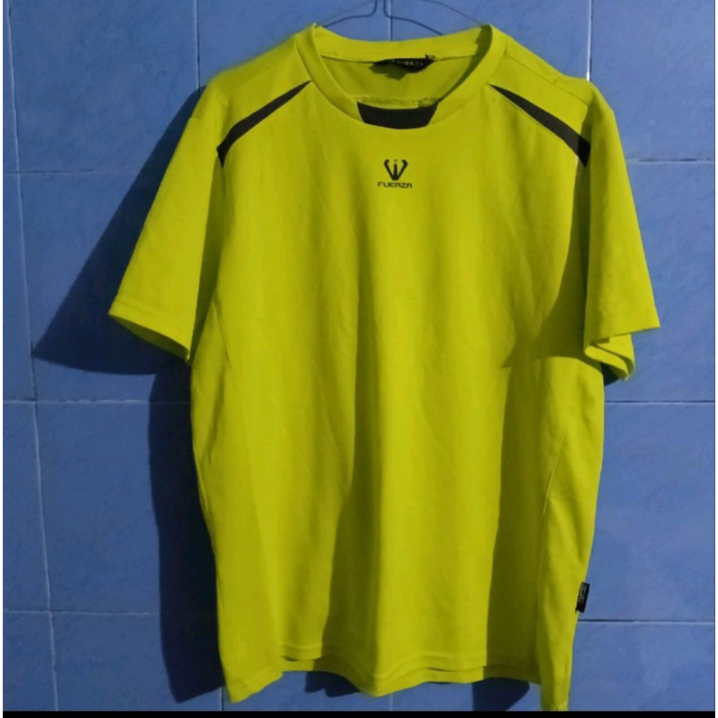 Jersey fuerza warna kuning