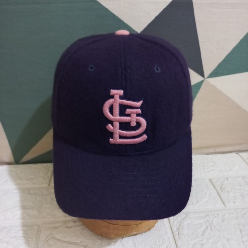 Topi Bisbol Topi eMLB Topi Ungu Size S-M stok 7535