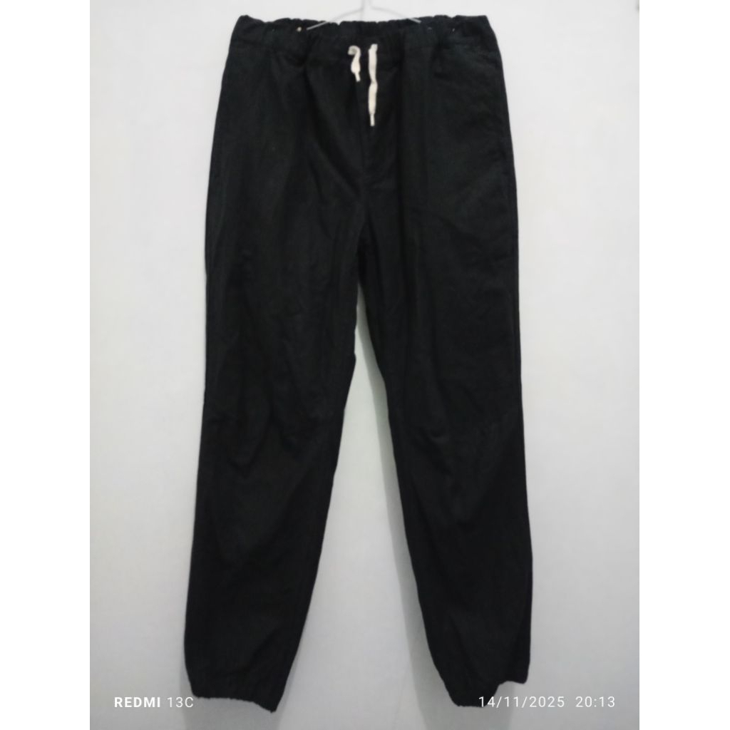 preloved celana panjang pria joger covernat like new