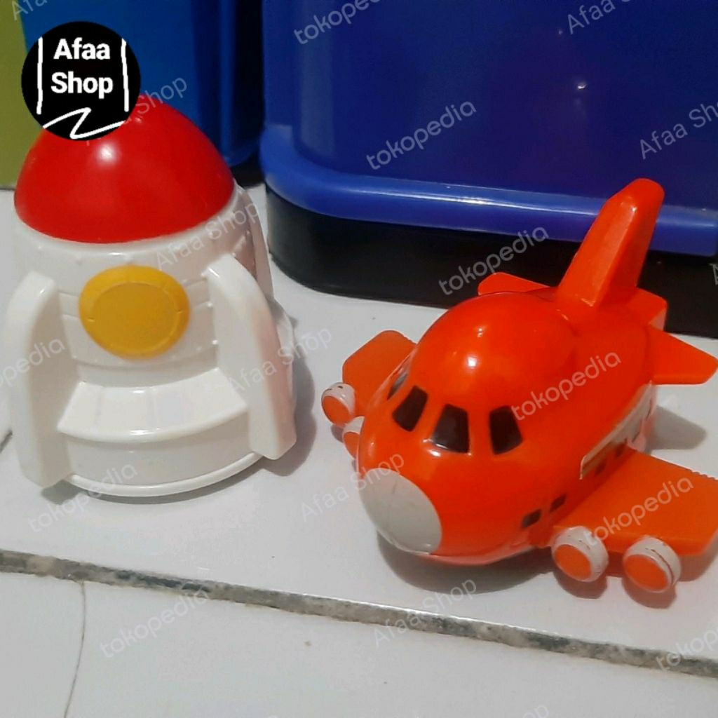 Mainan happy meal mcd 2018 tomy choroq diecast 1 set = 2 pcs take all