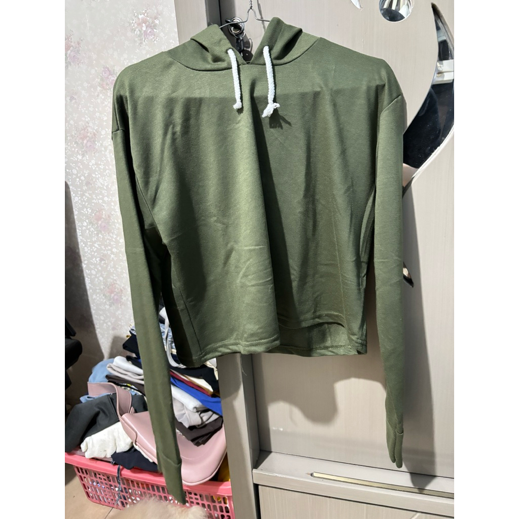 Jaket Hoodie Crop Hijau Army
