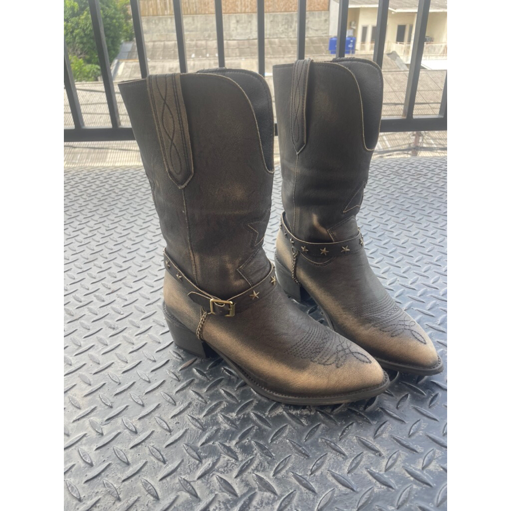 Sepatu Boots Cowboy Wanita (SECOND)