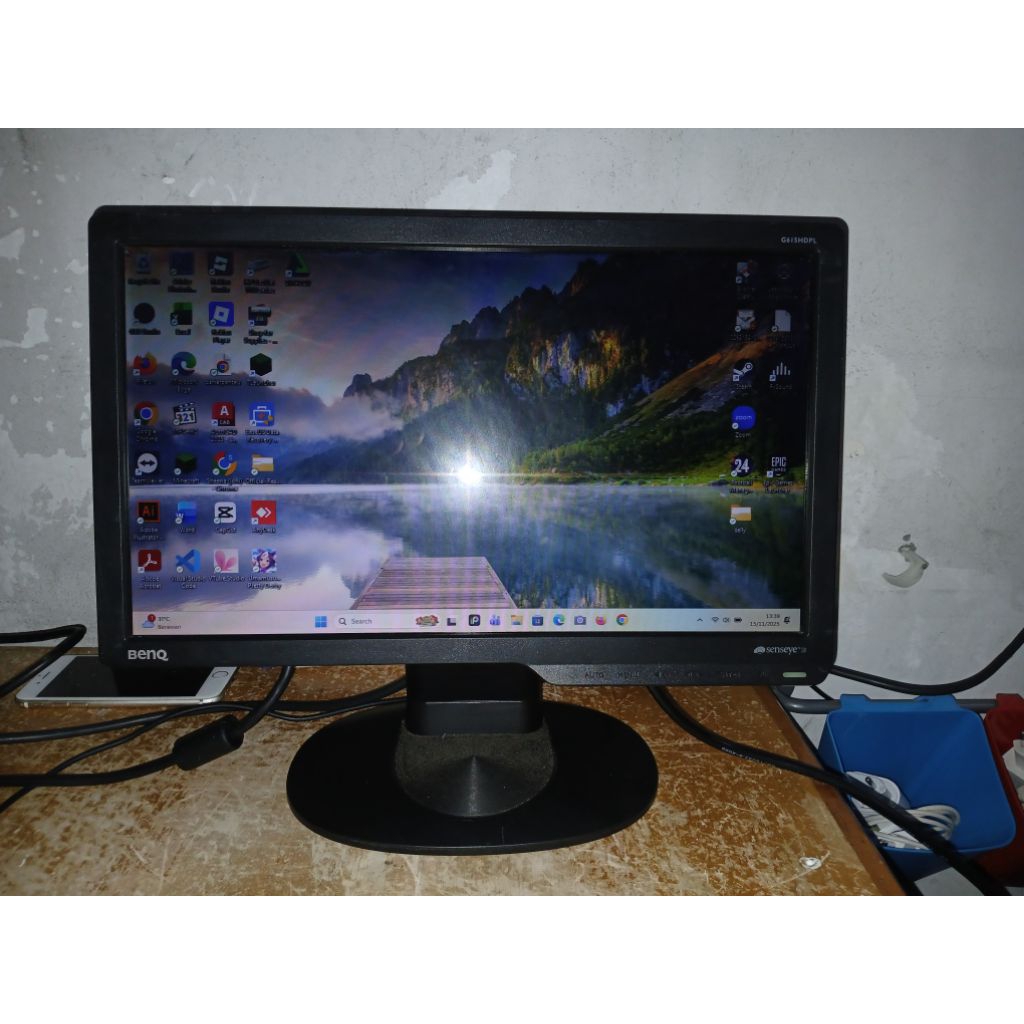 Monitor LED BENQ 16 inch wide screen kondisi normal