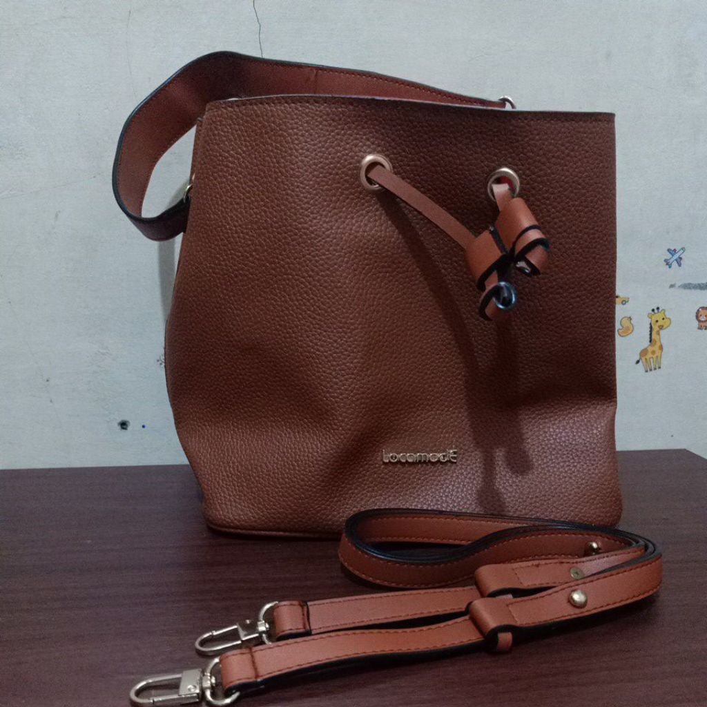 PL TAS SERUT LOCOMODE