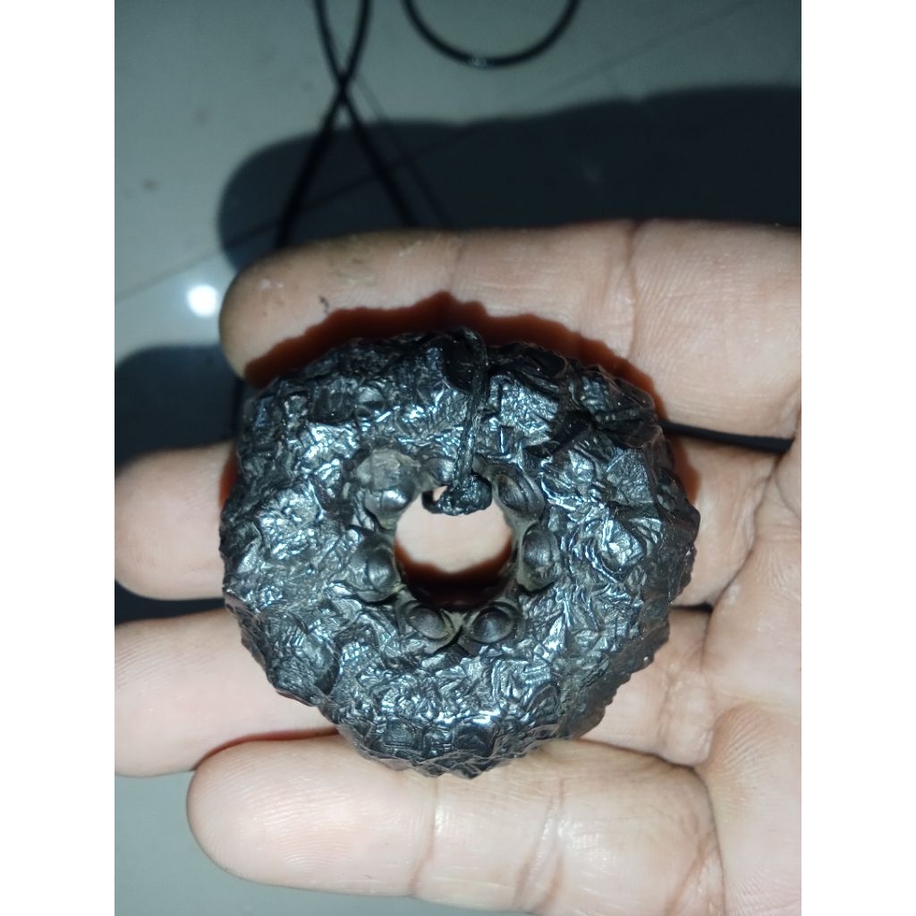 liontin batu combong rb