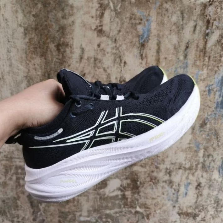 (Size 39) Sepatu Running second Asics Gel-Nimbus 26