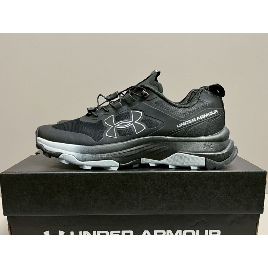 SEPATU HIKING_HOVR/UA_LOADOUT-BLACK-40