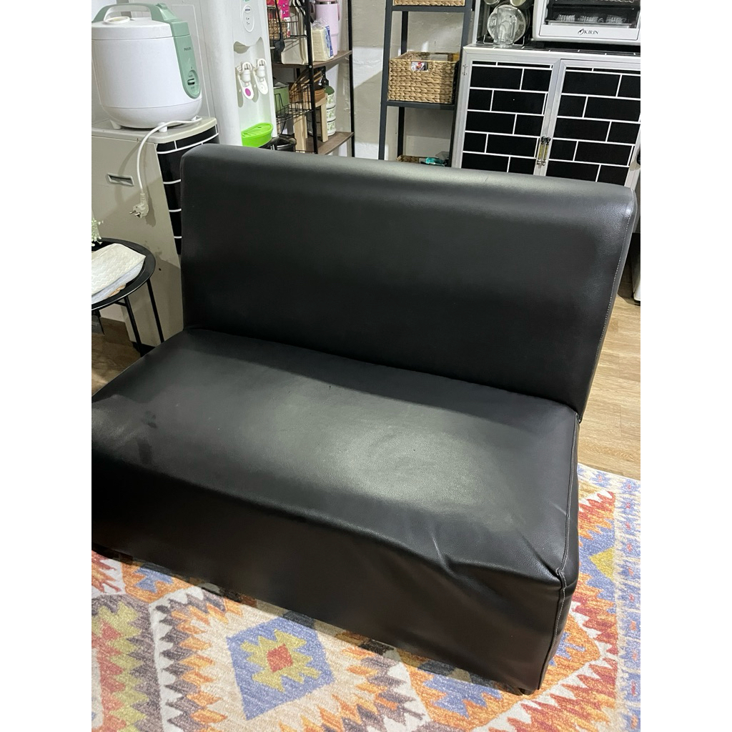 Sofa hitam (second) kota jambi